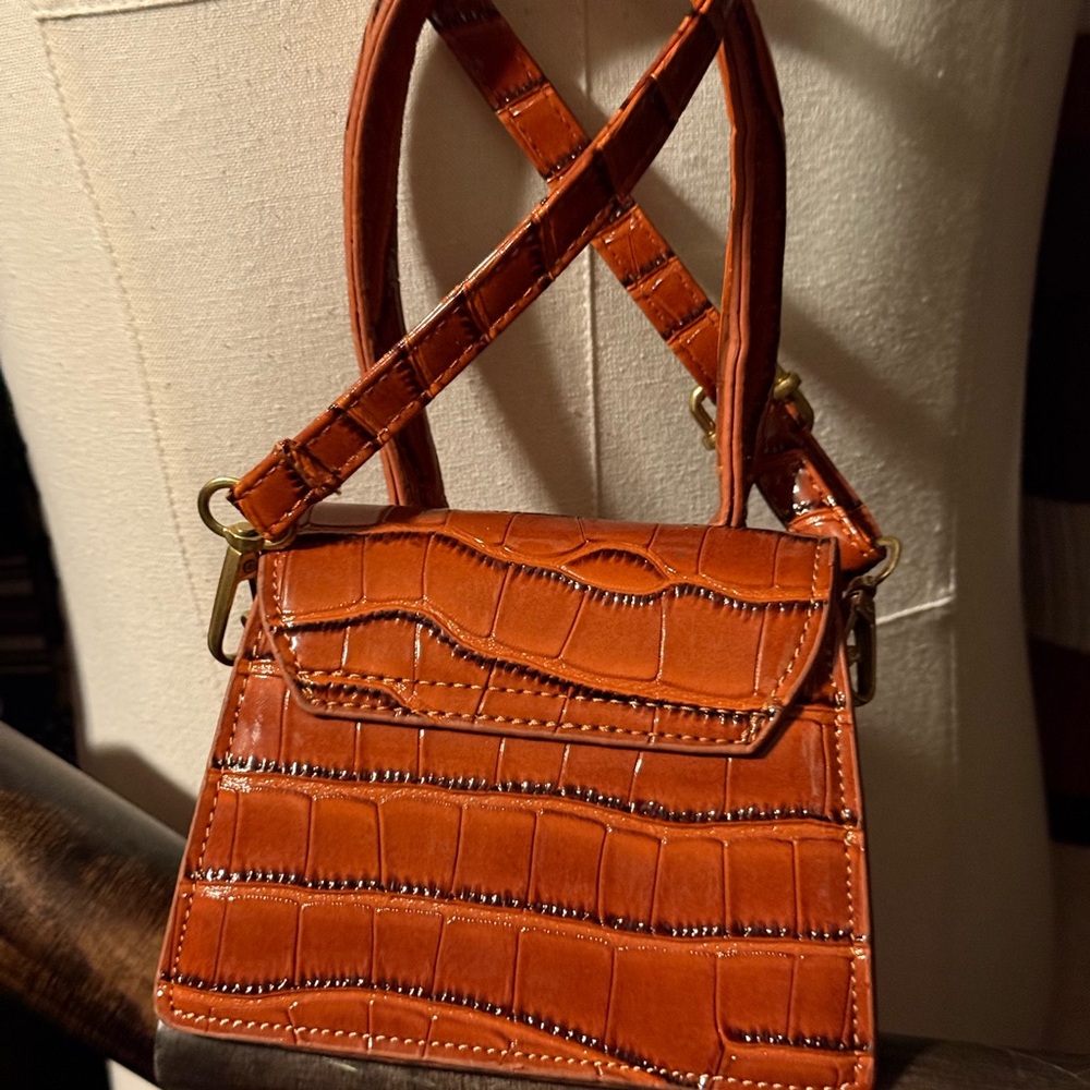 Jacquemus Orange Croc-Embossed Mini Bag make a respectable offer - Picture 4 of 4